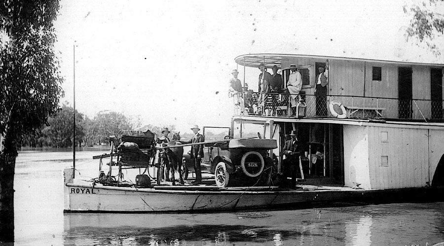 Dyers History 1924-paddle boat